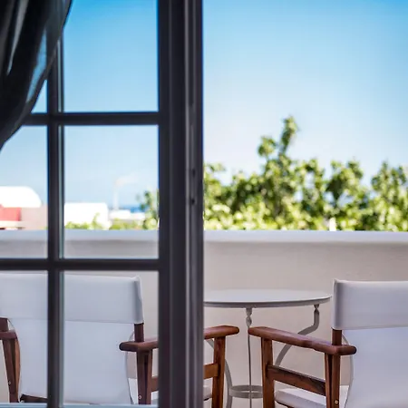 Апартаменты Lavarock Santorini