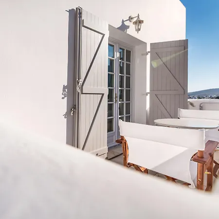 Lavarock Santorini Апартаменты Перисса