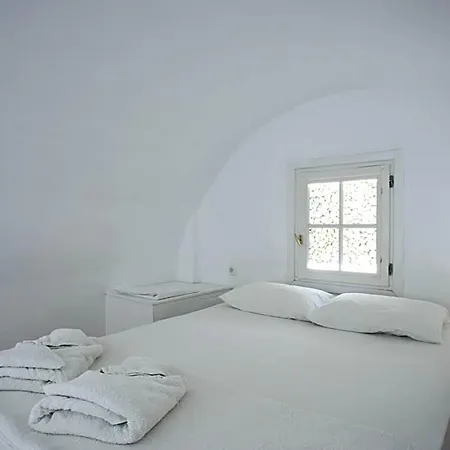 Lavarock Santorini 호텔