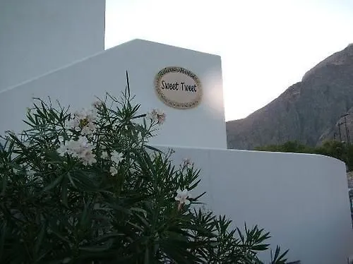 Szálloda Lavarock Santorini Perísza