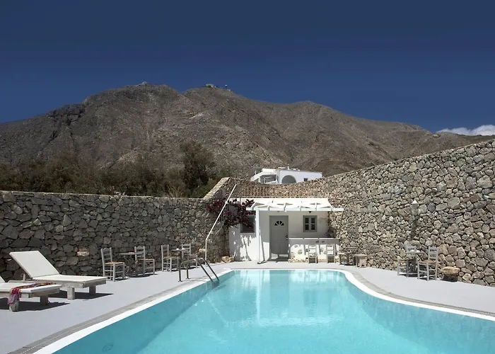 Lavarock Santorini Hotell 3*