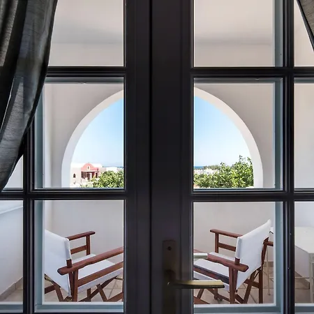 Hotel Lavarock Santorini