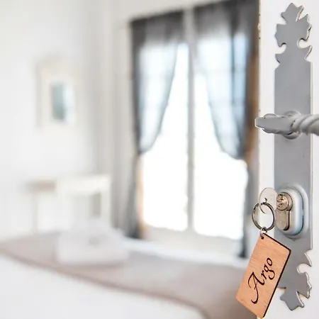 Lavarock Santorini Daire Perissa (Santorini)