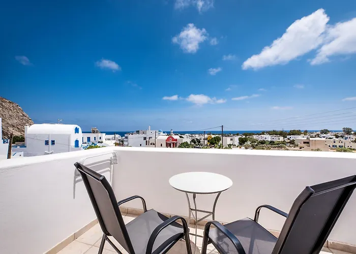 Lavarock Santorini 3* Perísza