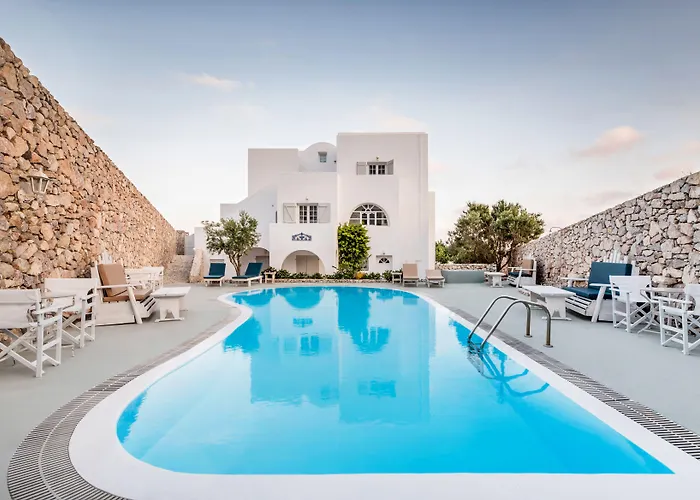 Lavarock Santorini 3* Perissa (Santorini)