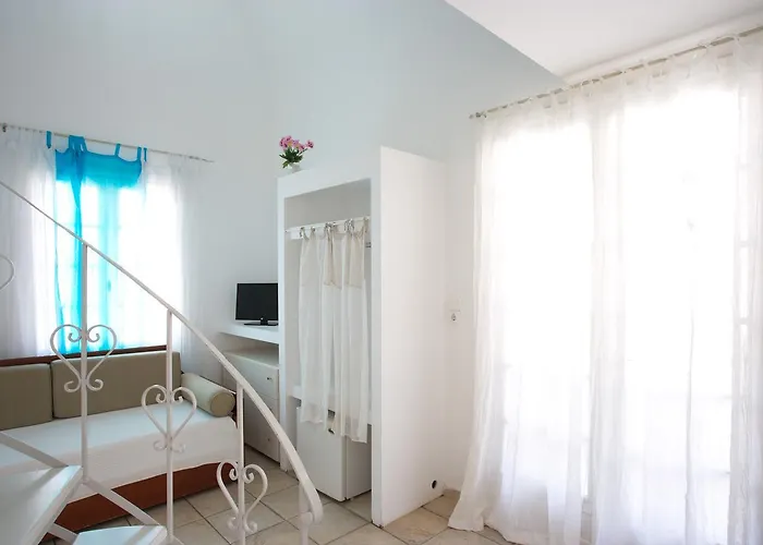 Hotel Lavarock Santorini