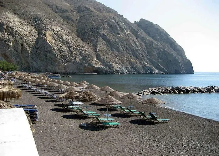 Lavarock Santorini 3* Perísza