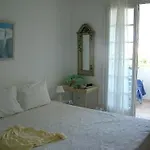 Lavarock Santorini