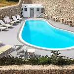 Lavarock Santorini 3* Perissa (Santorini)