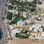 Lavarock Santorini 3* Perissa (Santorini)