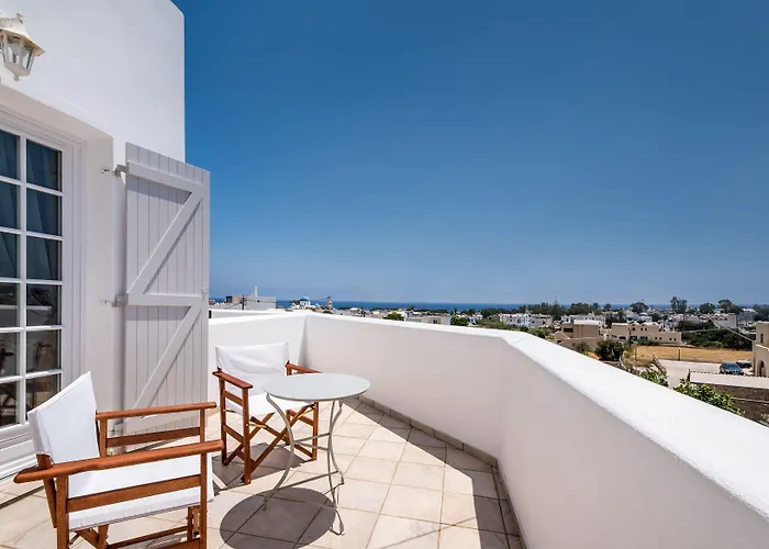 Отель Lavarock Santorini Перисса