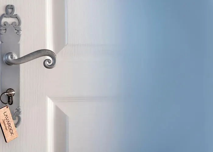 Отель Lavarock Santorini Перисса